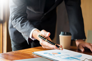 專業(yè)秘書律師 商務(wù)辦公背后的法律守護(hù)者